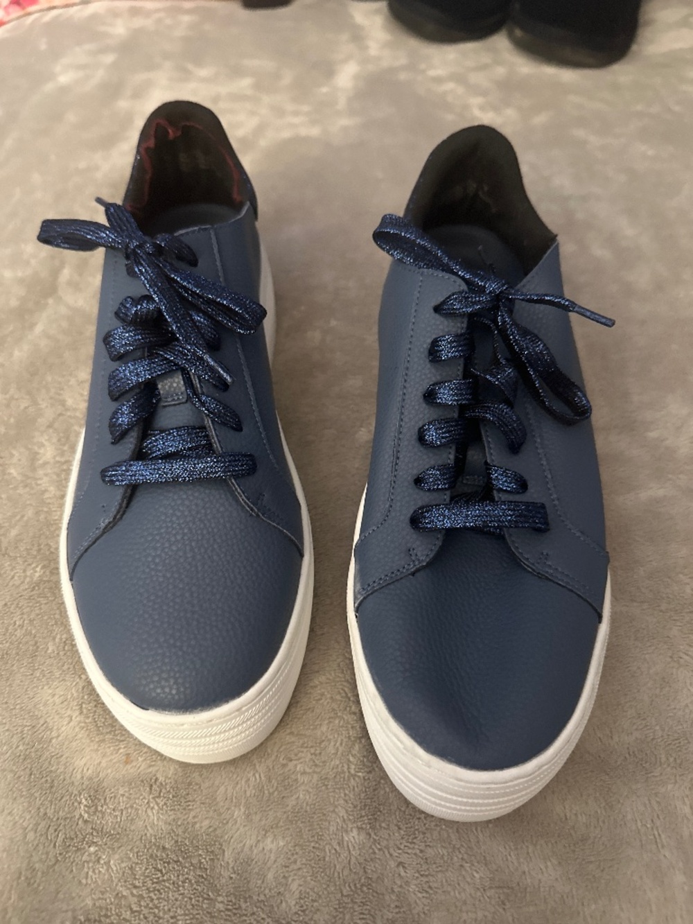 NWOT JOY MANGANO PLATFORM SNEAKERS 8.5 W